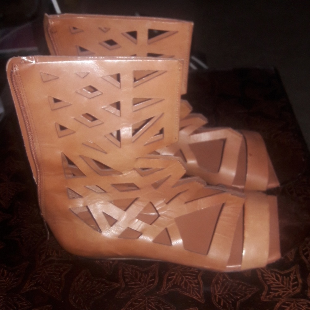 BCBGeneration - Picture 4 of 4